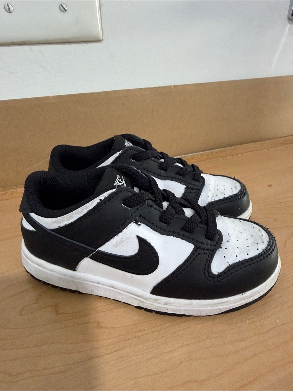 Nike Kids Black and White Panda Low-Top Sneakers Unisex